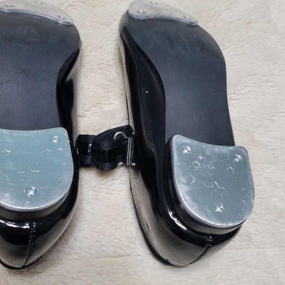 FreeStyle Tap Shoes with adjustable strap, Kid Size 13 - Picture 5 of 6